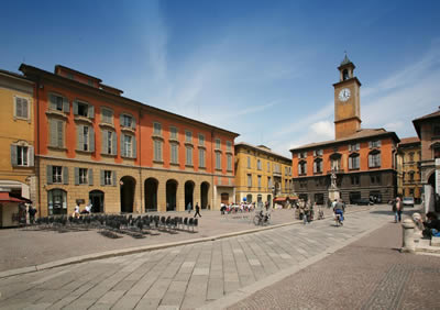 Piazza a Reggio