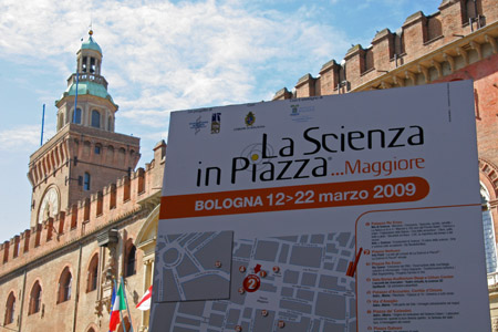 la_scienza_in_piazza_bologna_marzo_2009_001