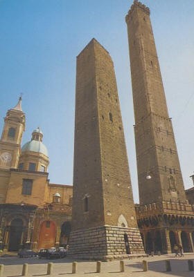 Asinelli and Garisenda: the two towers